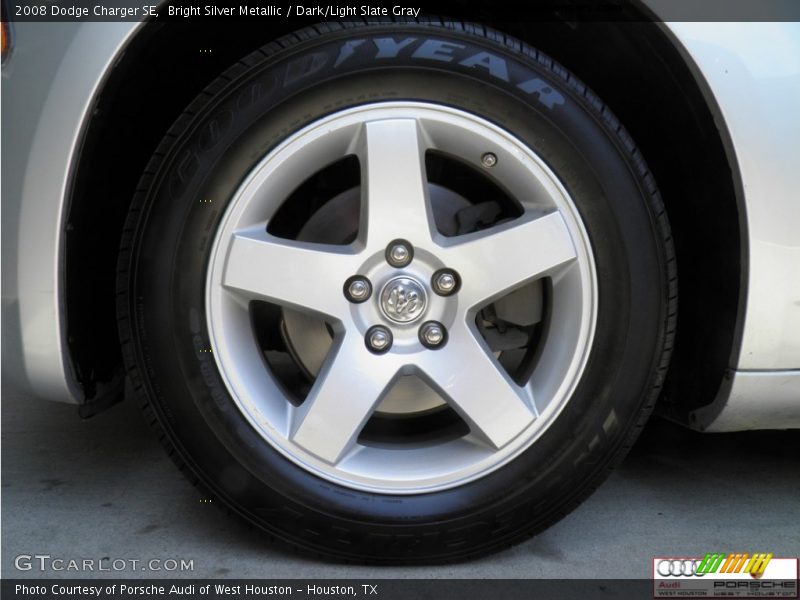Bright Silver Metallic / Dark/Light Slate Gray 2008 Dodge Charger SE