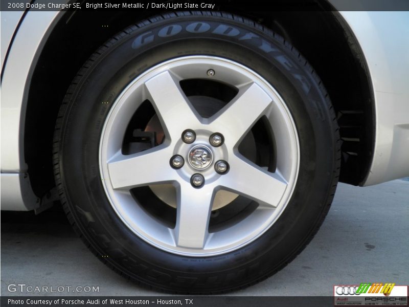 Bright Silver Metallic / Dark/Light Slate Gray 2008 Dodge Charger SE