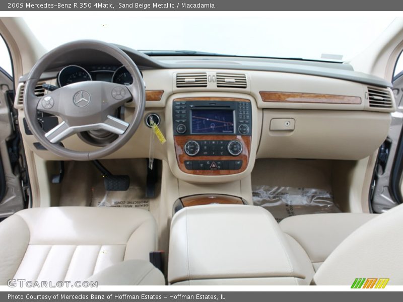 Sand Beige Metallic / Macadamia 2009 Mercedes-Benz R 350 4Matic