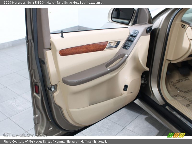 Sand Beige Metallic / Macadamia 2009 Mercedes-Benz R 350 4Matic