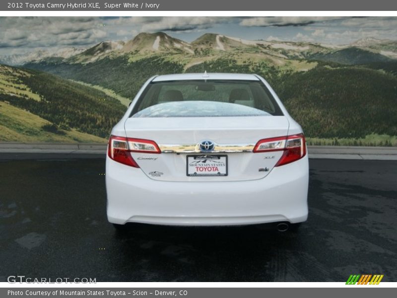 Super White / Ivory 2012 Toyota Camry Hybrid XLE