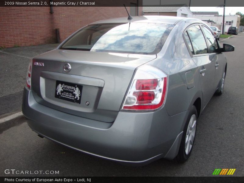 Magnetic Gray / Charcoal 2009 Nissan Sentra 2.0