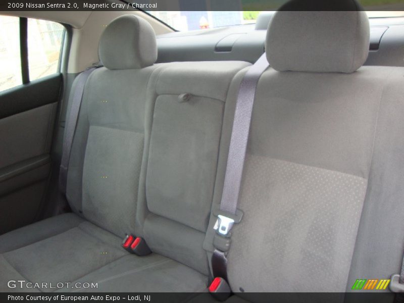 Magnetic Gray / Charcoal 2009 Nissan Sentra 2.0