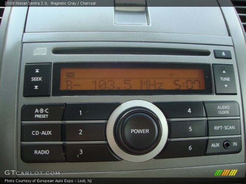 Magnetic Gray / Charcoal 2009 Nissan Sentra 2.0