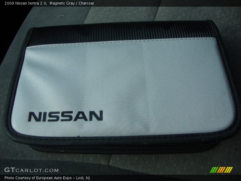 Magnetic Gray / Charcoal 2009 Nissan Sentra 2.0
