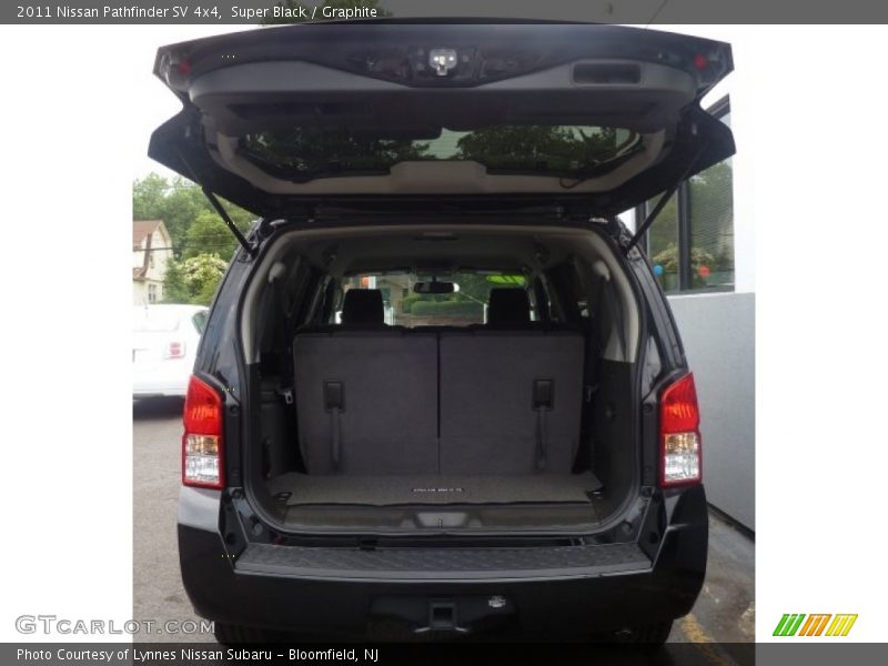Super Black / Graphite 2011 Nissan Pathfinder SV 4x4