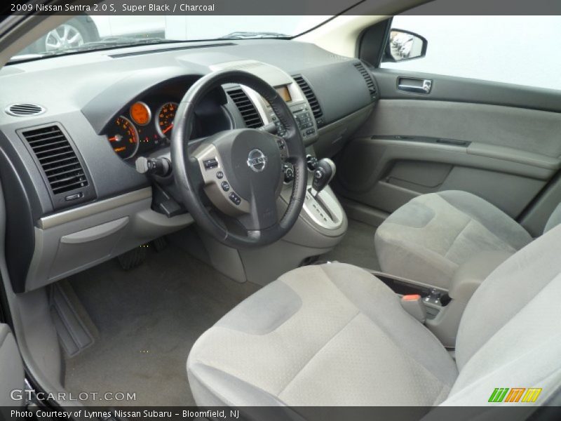 Super Black / Charcoal 2009 Nissan Sentra 2.0 S
