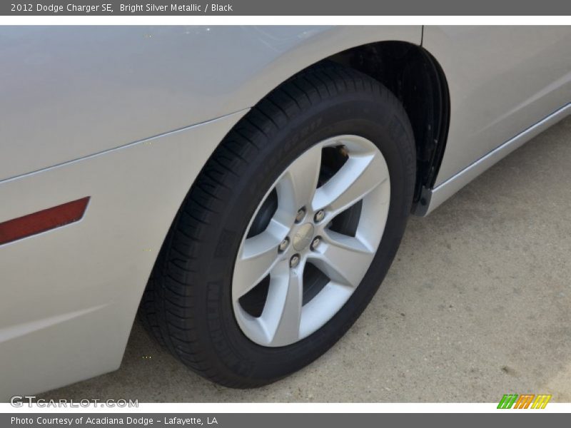 Bright Silver Metallic / Black 2012 Dodge Charger SE