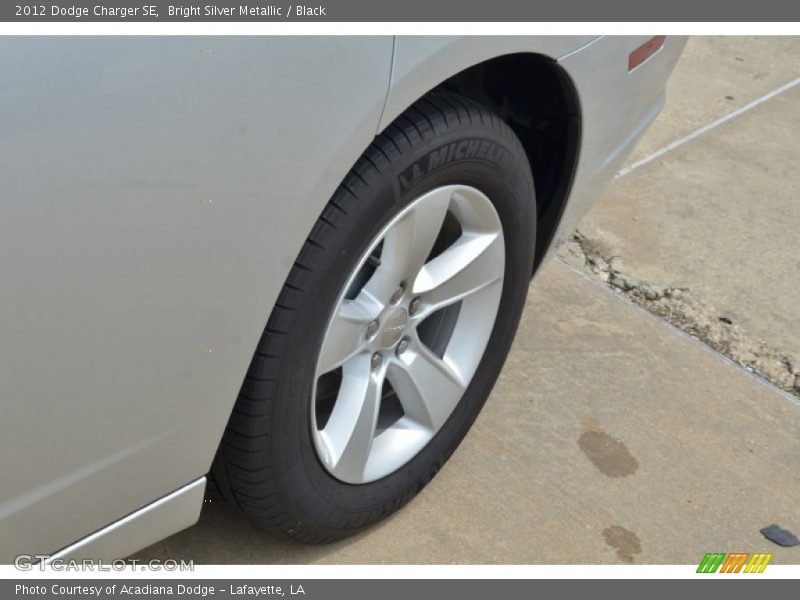 Bright Silver Metallic / Black 2012 Dodge Charger SE