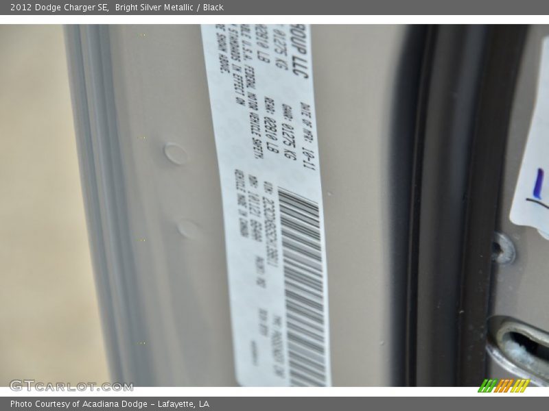 Bright Silver Metallic / Black 2012 Dodge Charger SE