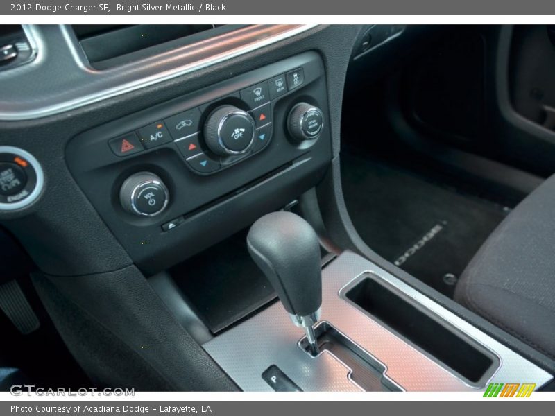 Bright Silver Metallic / Black 2012 Dodge Charger SE