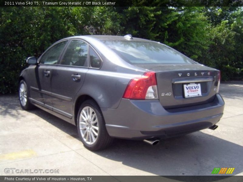 Titanium Grey Metallic / Off Black Leather 2011 Volvo S40 T5