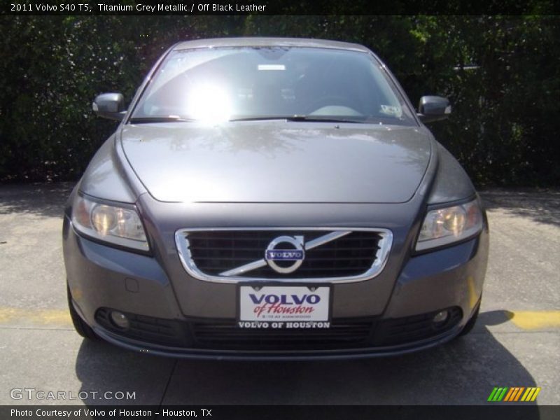 Titanium Grey Metallic / Off Black Leather 2011 Volvo S40 T5