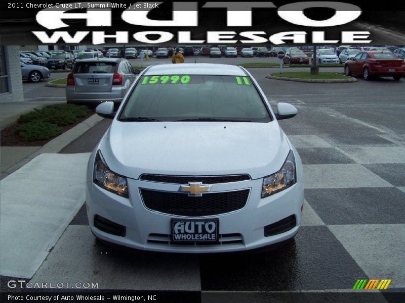 Summit White / Jet Black 2011 Chevrolet Cruze LT