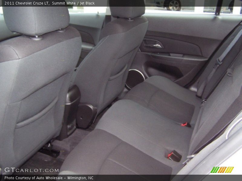 Summit White / Jet Black 2011 Chevrolet Cruze LT