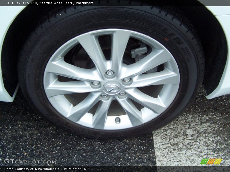 Starfire White Pearl / Parchment 2011 Lexus ES 350