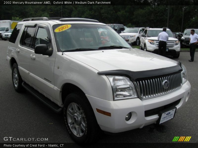 Oxford White / Medium Dark Parchment 2002 Mercury Mountaineer AWD