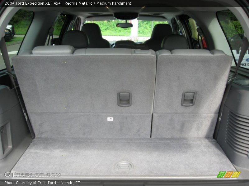 Redfire Metallic / Medium Parchment 2004 Ford Expedition XLT 4x4