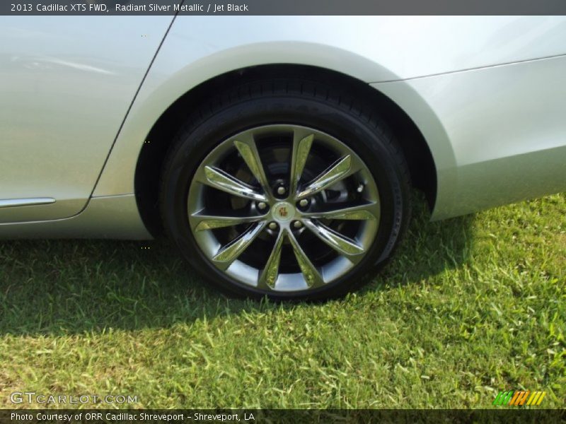 Radiant Silver Metallic / Jet Black 2013 Cadillac XTS FWD