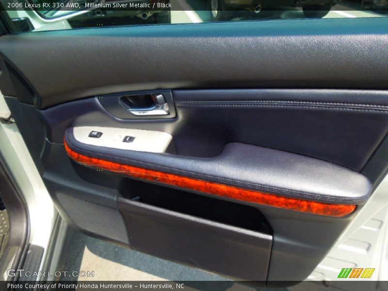 Door Panel of 2006 RX 330 AWD