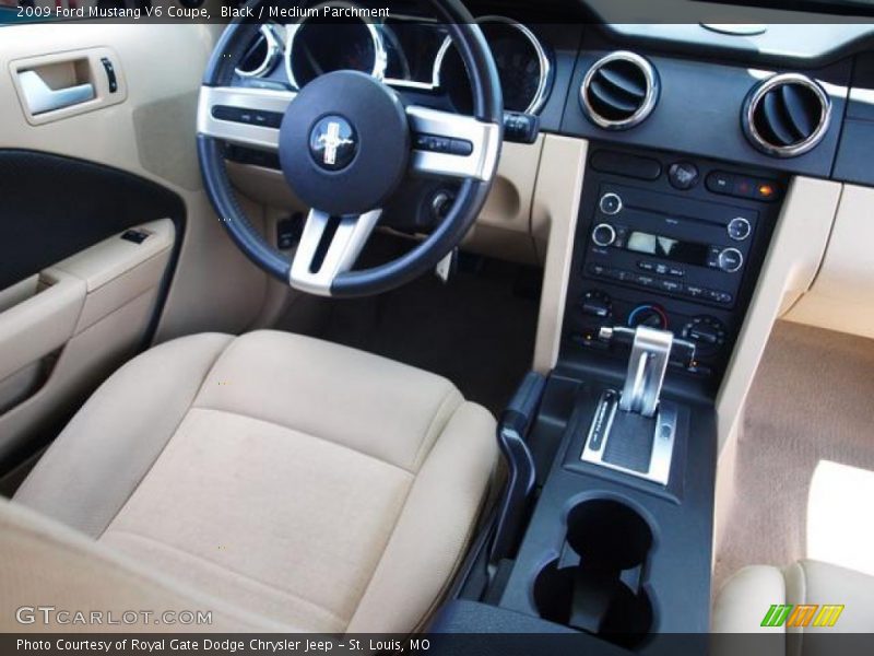 Black / Medium Parchment 2009 Ford Mustang V6 Coupe