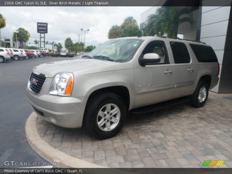 Silver Birch Metallic / Light Titanium 2009 GMC Yukon XL SLE