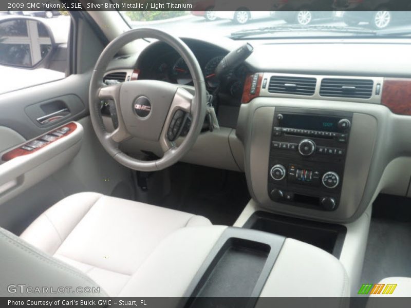 Silver Birch Metallic / Light Titanium 2009 GMC Yukon XL SLE