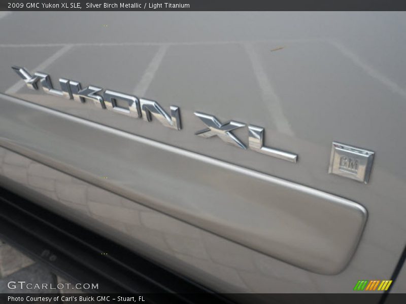 Silver Birch Metallic / Light Titanium 2009 GMC Yukon XL SLE