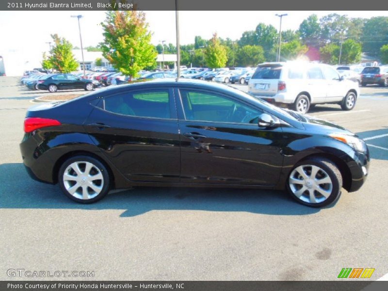 Black / Beige 2011 Hyundai Elantra Limited