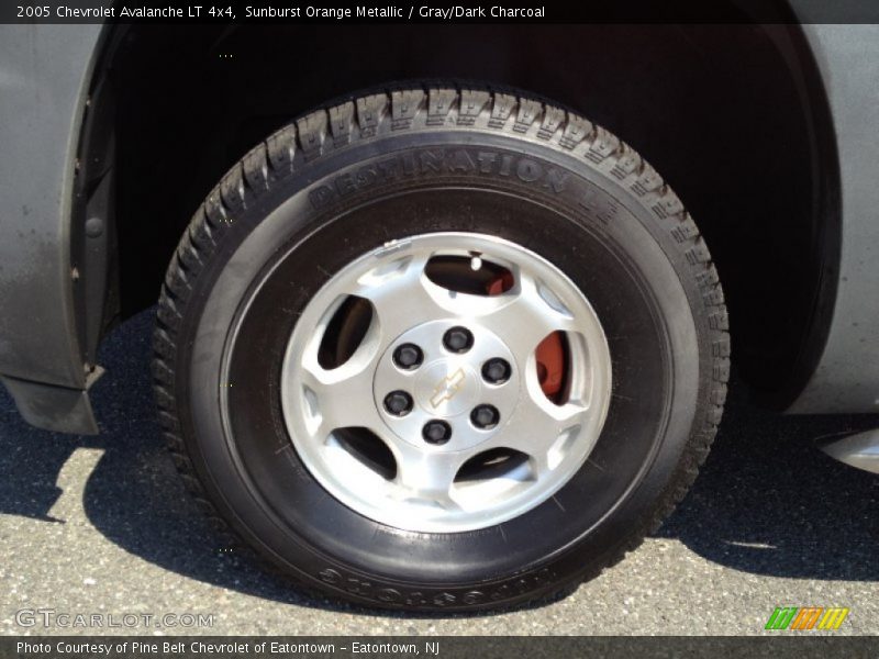Sunburst Orange Metallic / Gray/Dark Charcoal 2005 Chevrolet Avalanche LT 4x4