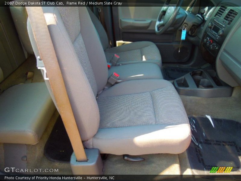 Flame Red / Medium Slate Gray 2007 Dodge Dakota ST Club Cab