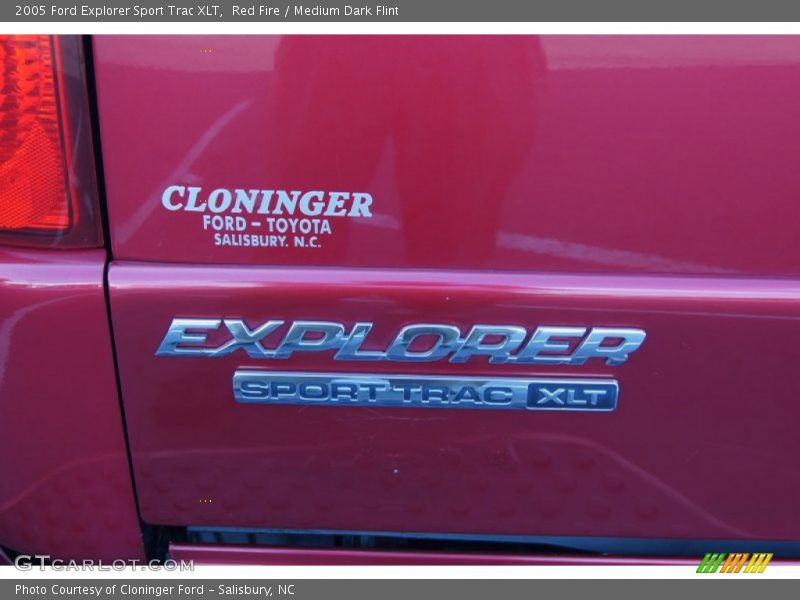 Red Fire / Medium Dark Flint 2005 Ford Explorer Sport Trac XLT