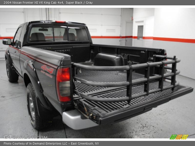 Super Black / Gray 2004 Nissan Frontier XE V6 King Cab 4x4