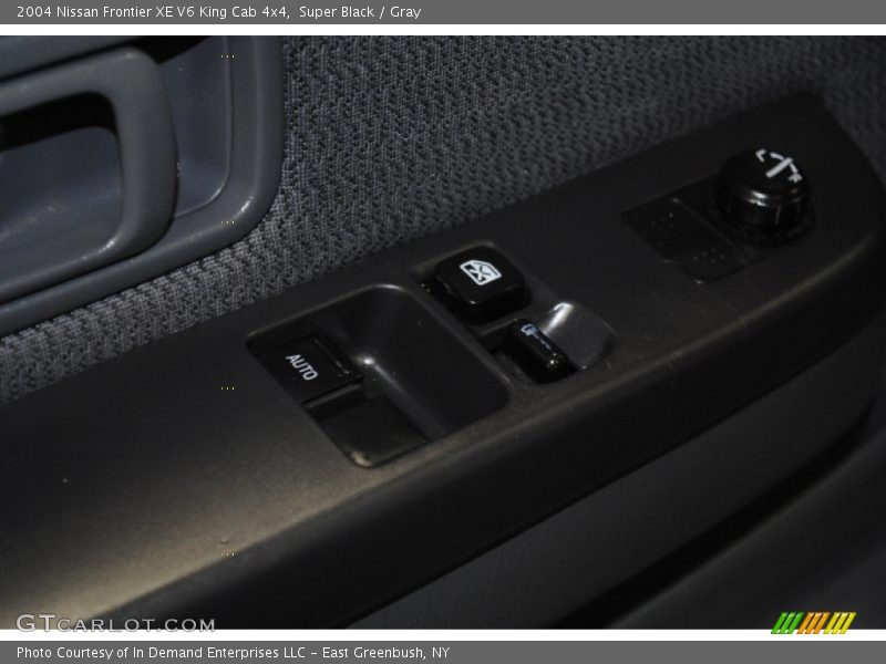 Super Black / Gray 2004 Nissan Frontier XE V6 King Cab 4x4