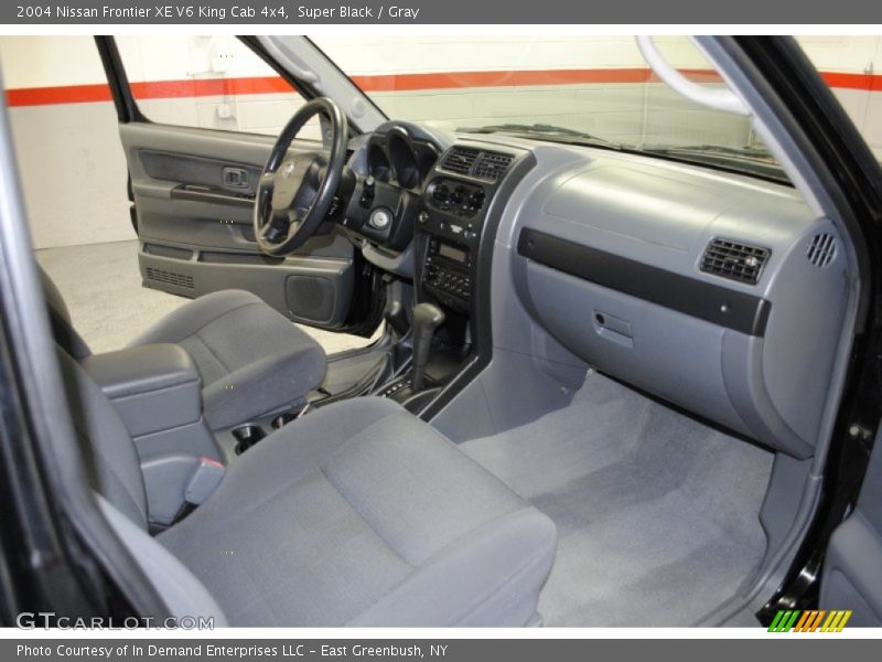 Super Black / Gray 2004 Nissan Frontier XE V6 King Cab 4x4