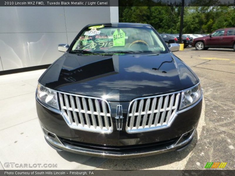 Tuxedo Black Metallic / Light Camel 2010 Lincoln MKZ FWD