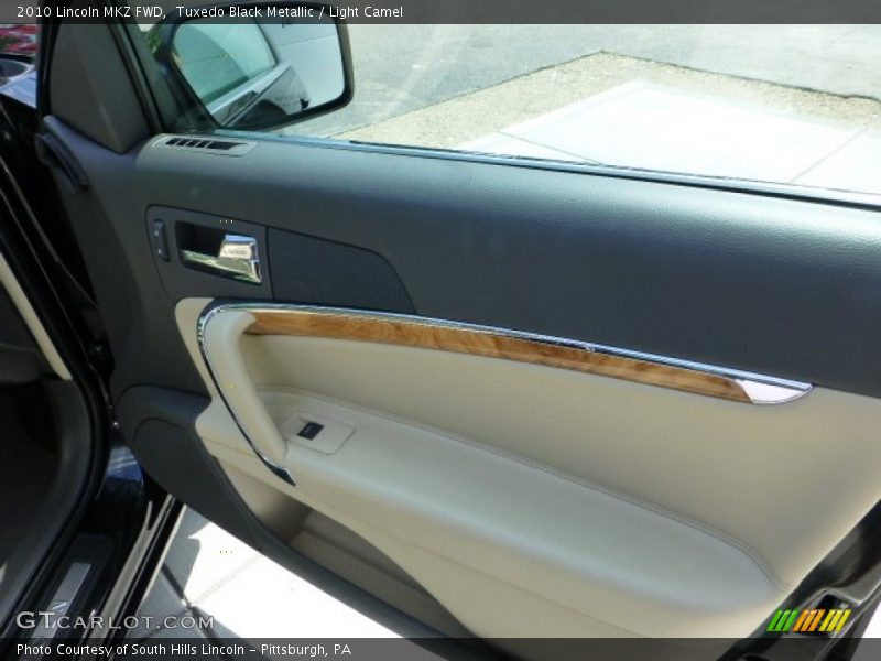 Tuxedo Black Metallic / Light Camel 2010 Lincoln MKZ FWD