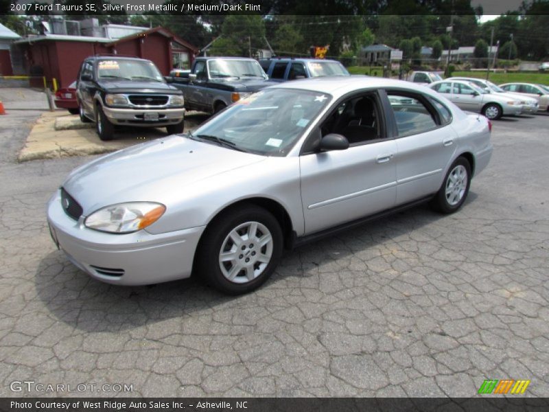 Silver Frost Metallic / Medium/Dark Flint 2007 Ford Taurus SE