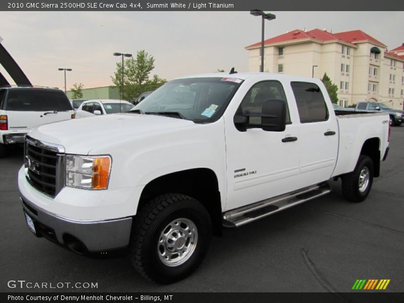 Front 3/4 View of 2010 Sierra 2500HD SLE Crew Cab 4x4