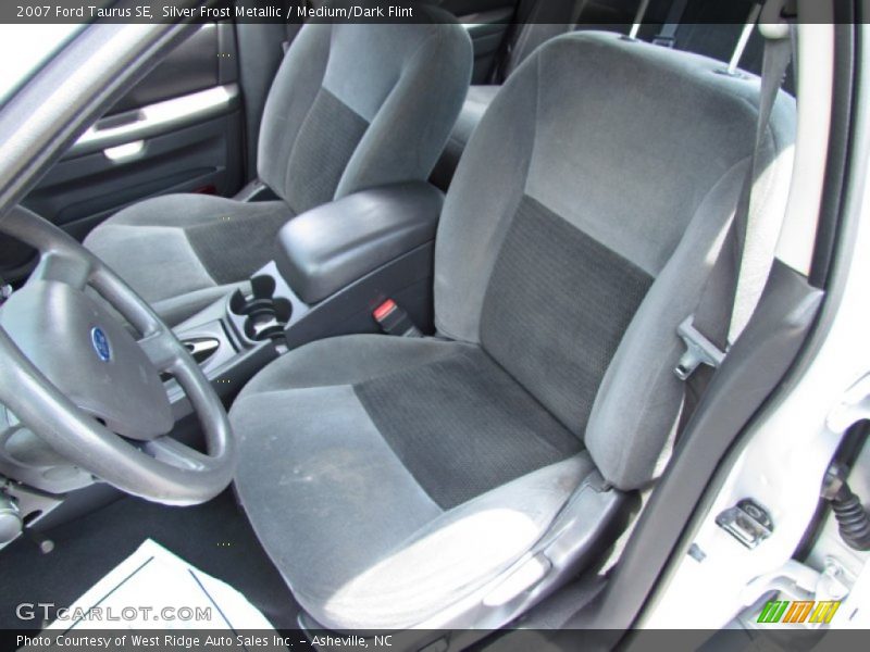 Silver Frost Metallic / Medium/Dark Flint 2007 Ford Taurus SE
