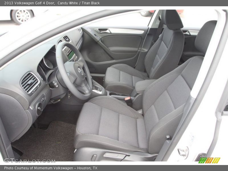 Candy White / Titan Black 2013 Volkswagen Golf 4 Door