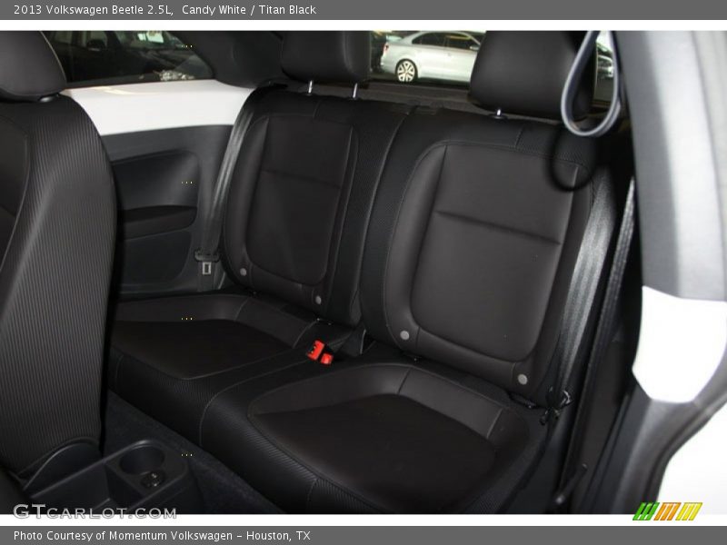 Candy White / Titan Black 2013 Volkswagen Beetle 2.5L