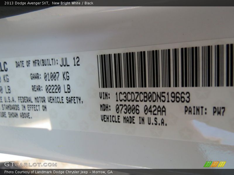 New Bright White / Black 2013 Dodge Avenger SXT
