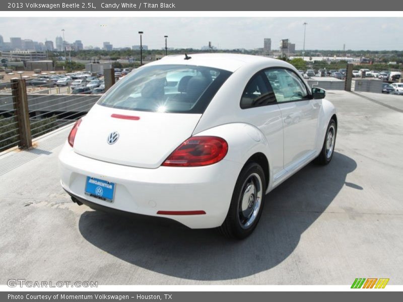 Candy White / Titan Black 2013 Volkswagen Beetle 2.5L