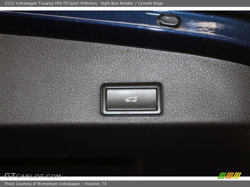 Night Blue Metallic / Cornsilk Beige 2013 Volkswagen Touareg VR6 FSI Sport 4XMotion