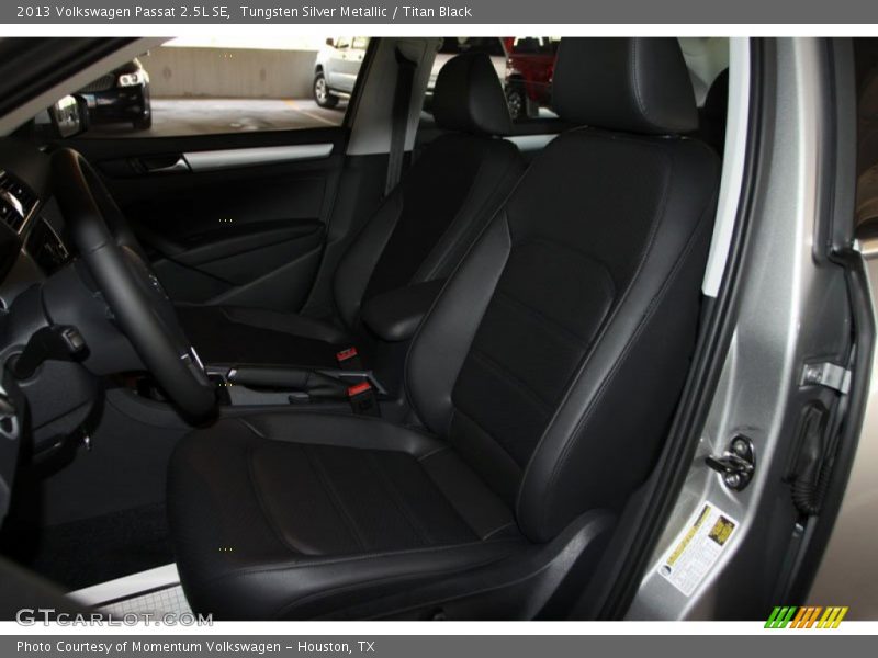 Tungsten Silver Metallic / Titan Black 2013 Volkswagen Passat 2.5L SE