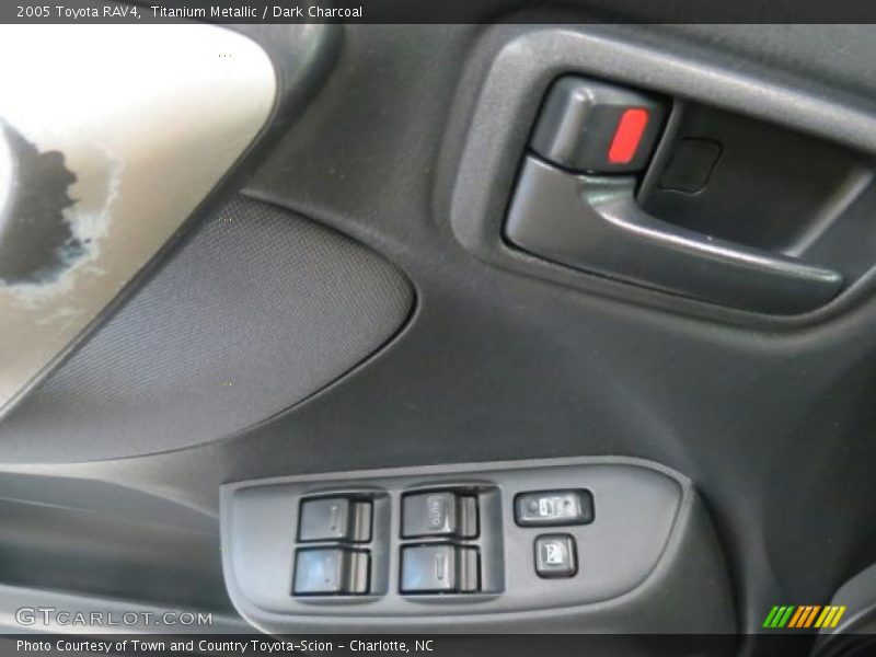 Titanium Metallic / Dark Charcoal 2005 Toyota RAV4