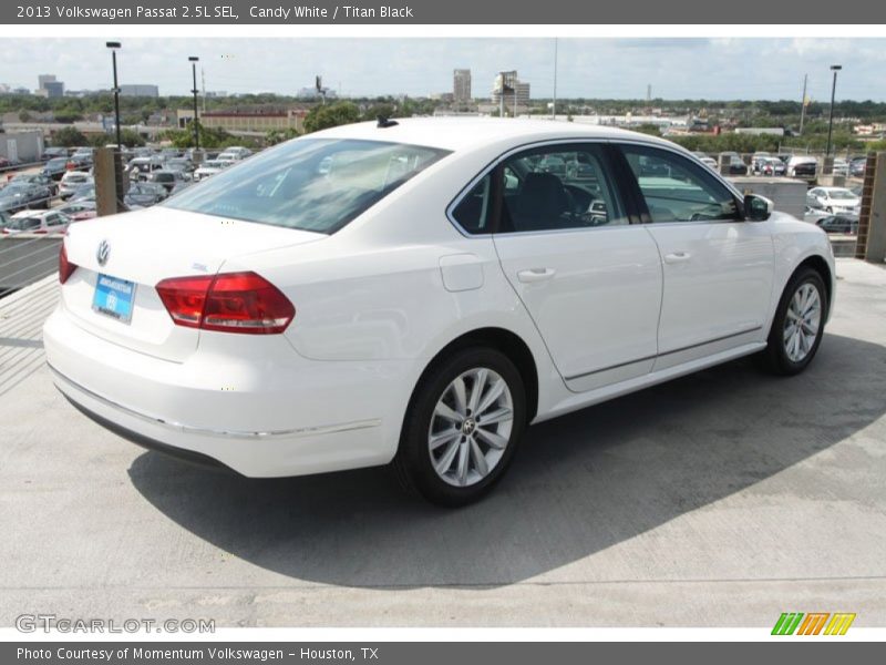 Candy White / Titan Black 2013 Volkswagen Passat 2.5L SEL