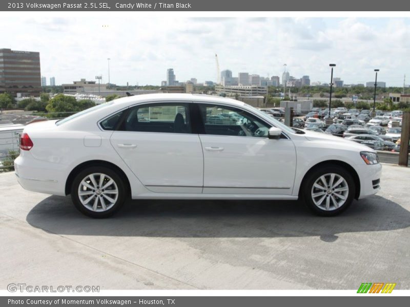 Candy White / Titan Black 2013 Volkswagen Passat 2.5L SEL