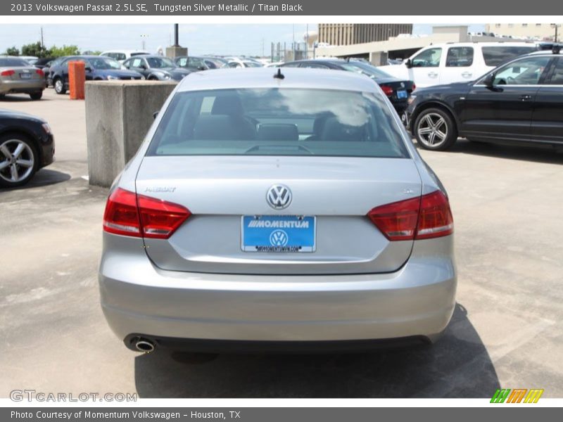 Tungsten Silver Metallic / Titan Black 2013 Volkswagen Passat 2.5L SE